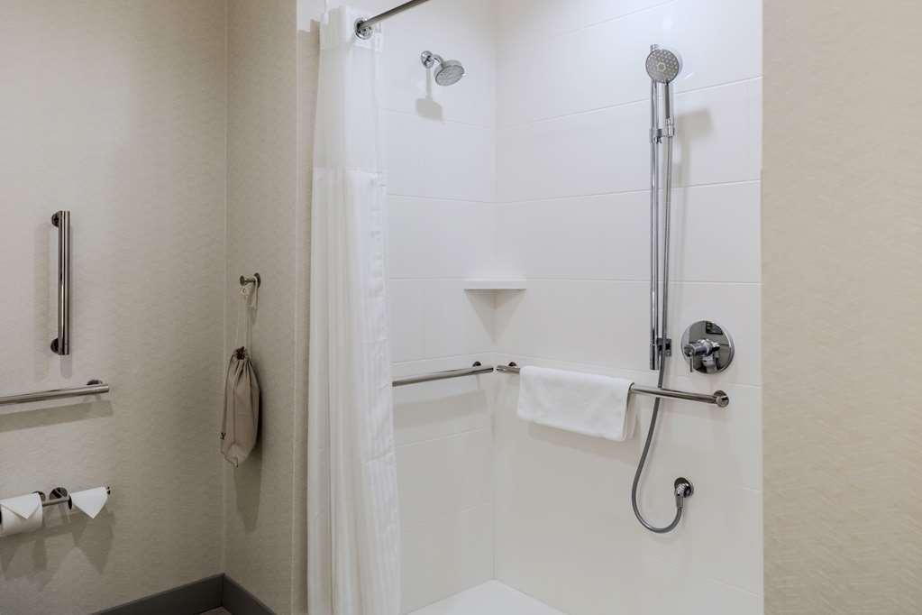 Hilton Garden Inn Detroit Utica, Mi Clinton Township Værelse billede